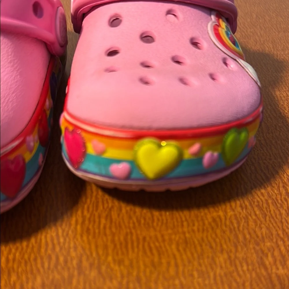CROCS Kids Pink Slippers with Rainbow‎ Hearts